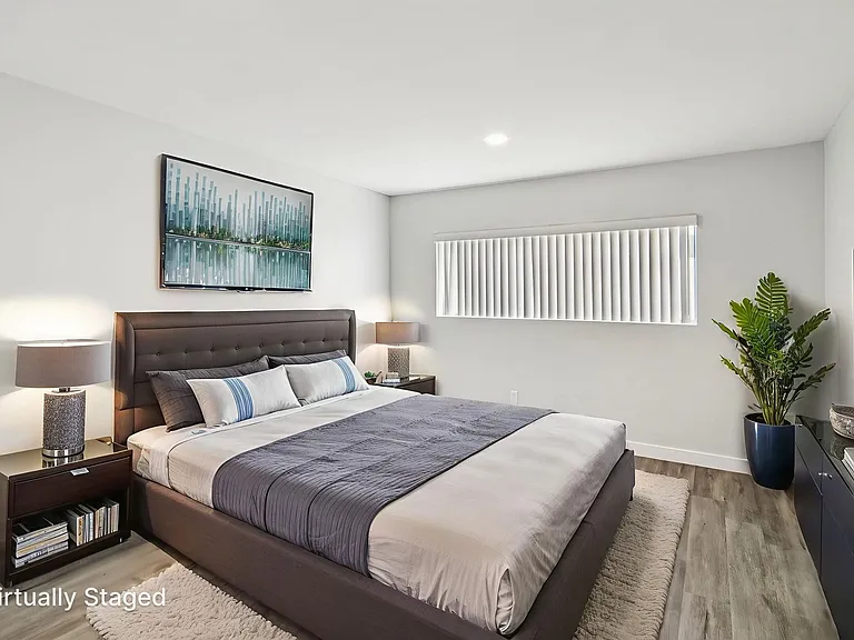 960 N. Alfred — Photo 31