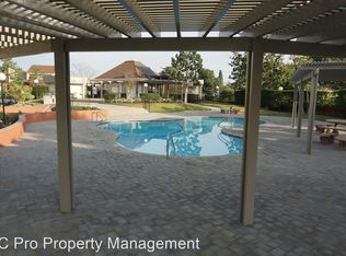 1035 W Orangewood Ave, Anaheim, CA 92802