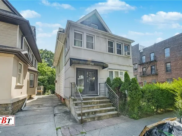 945 E 15th St, Brooklyn, NY 11230