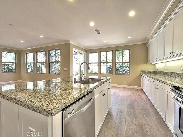 46 Larkfield — Photo 9