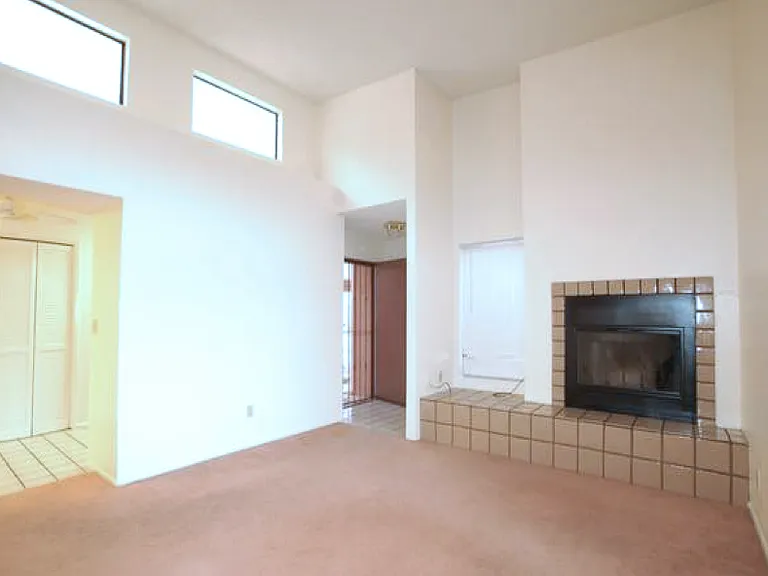 3988 N Roger Ln — Photo 5