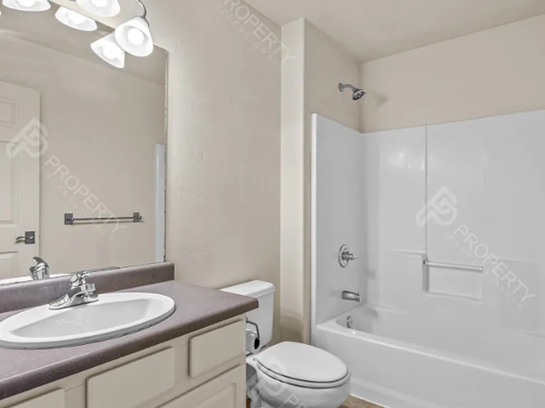 3037 Coal Mine Ave #F — Photo 35