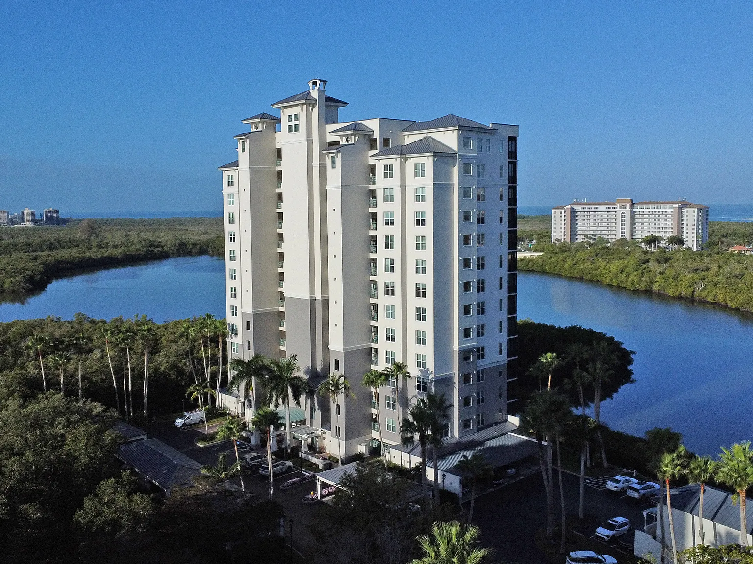 420 Cove Tower Drive - 1 — Photo 2