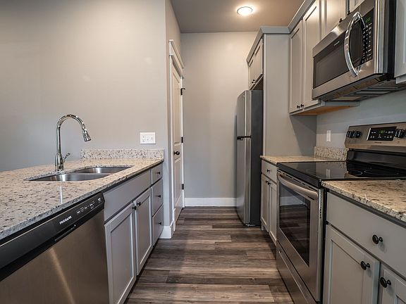 3rd image of 756 E Locust Ave #1