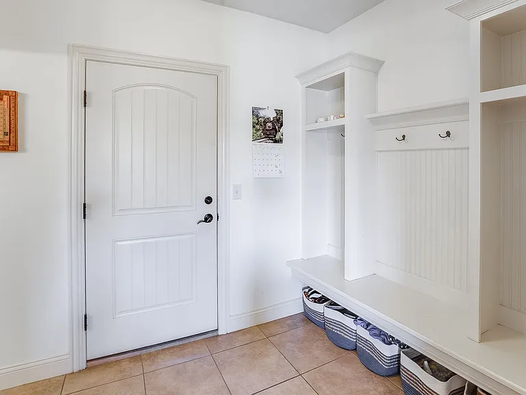 1208 White Oak Rd — Photo 16
