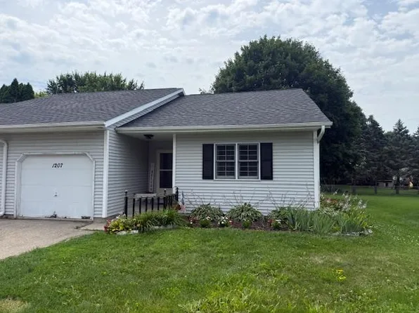 1207 Louisa Street, Watertown, WI 53098