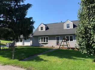 205 McCombs Farm Rd, Wheeling, WV 26003