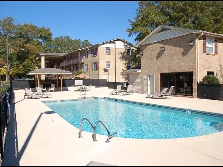 311 Penny Ln #311 — Photo 1