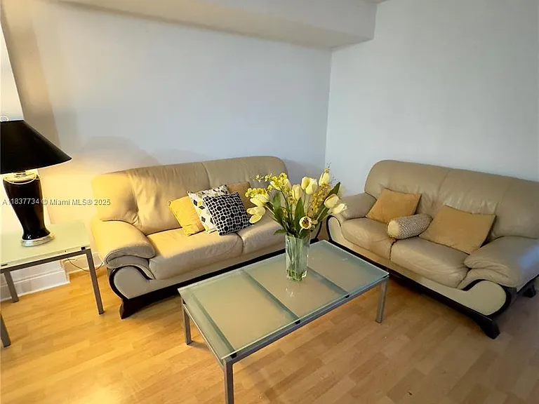 825 Brickell Bay Dr #847 — Photo 12