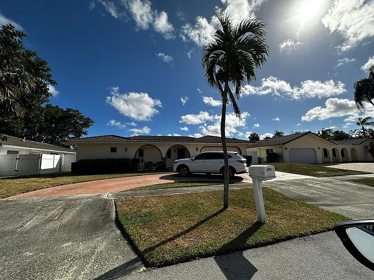 6860 Calle Del Paz S #6860 — Photo 33