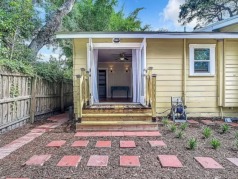 3109 Johns Pkwy — Photo 12
