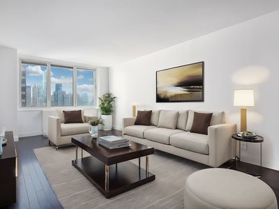 212 E 47th St APT 28A, New York, NY, 10017