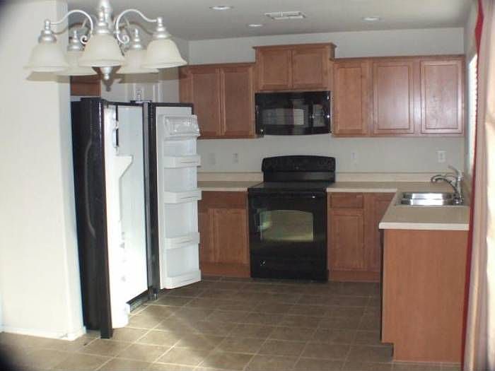 2nd image of 4661 W Juniper Ave