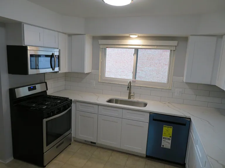 1565 Lakewood Dr — Photo 7