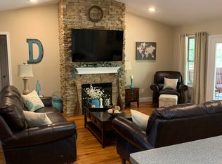 Cedar Crest Dr, Shady spring, WV 25918