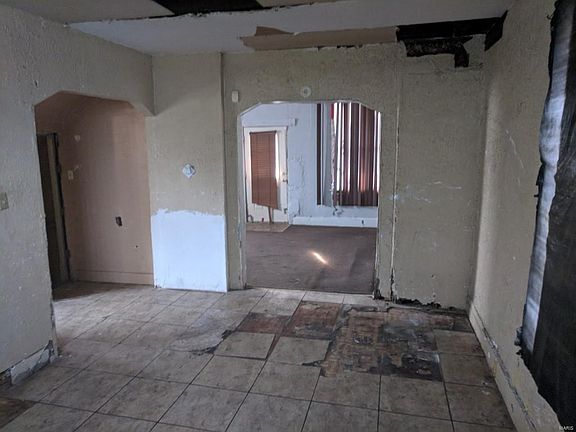 5th image of 813 N 24th St