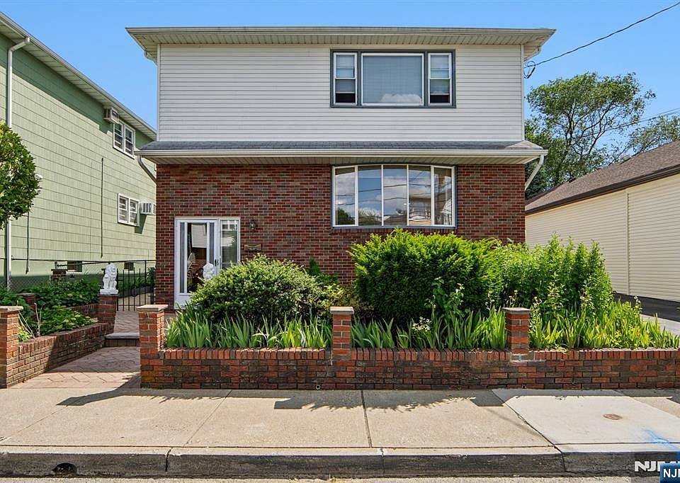 1st image of 27-29 Crystal St