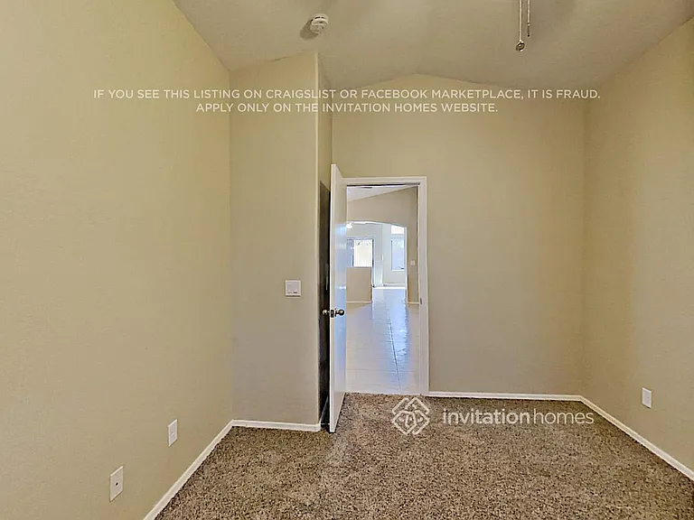 2677 W Half Moon Cir — Photo 13