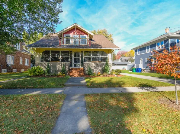 814 S Roosevelt St, Green Bay, WI 54301