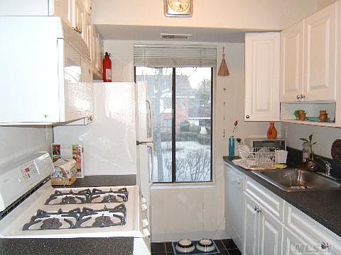 4th image of 26 Juniper Ct