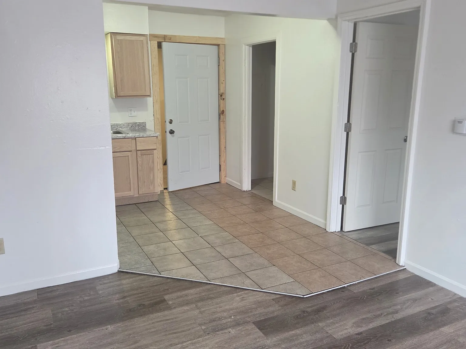 608 North Cliff Avenue — Photo 3