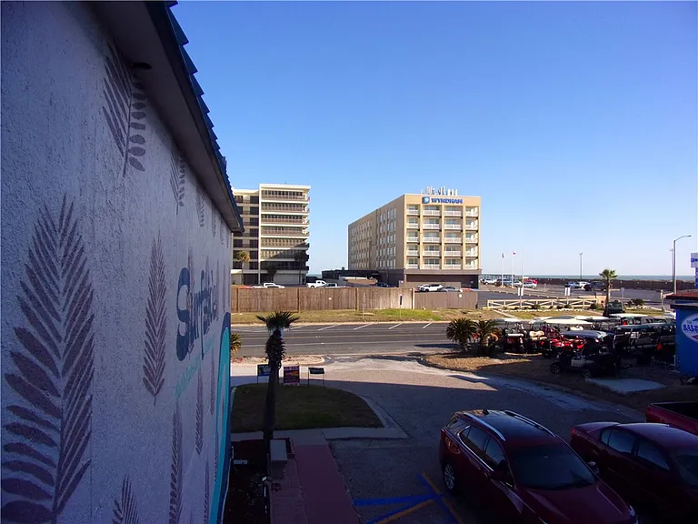 15005 Windward Dr #211 — Photo 17