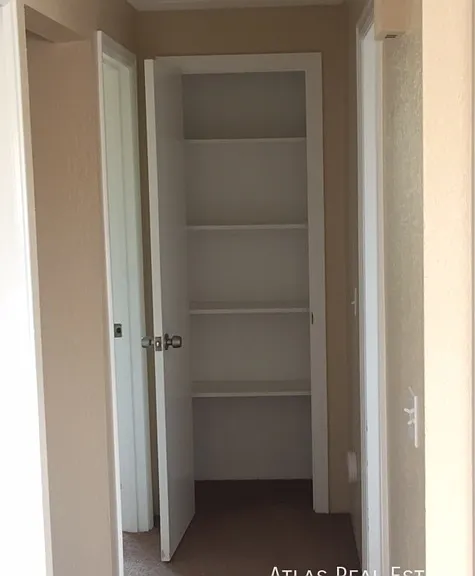 930 Bishop Ct #D — Photo 3