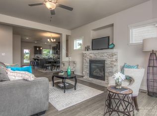 995 NW Rimrock Dr, Redmond, OR 97756