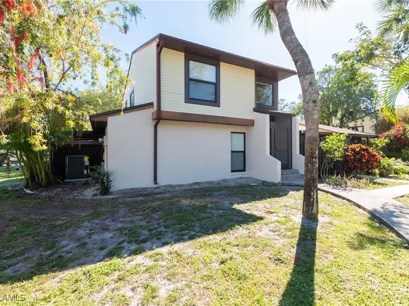 2161 42nd St SW APT 66, Naples, FL 34116