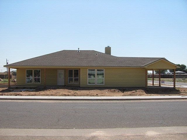 2nd image of 116 Cottonwood Ave