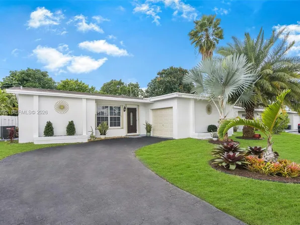 8440 NW 28th Pl, Sunrise, FL 33322