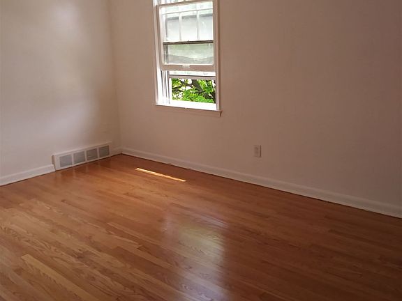 Living Room - Upper Unit