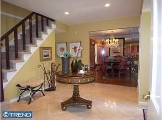 1763 Country Club Dr, Cherry Hill, NJ 08003