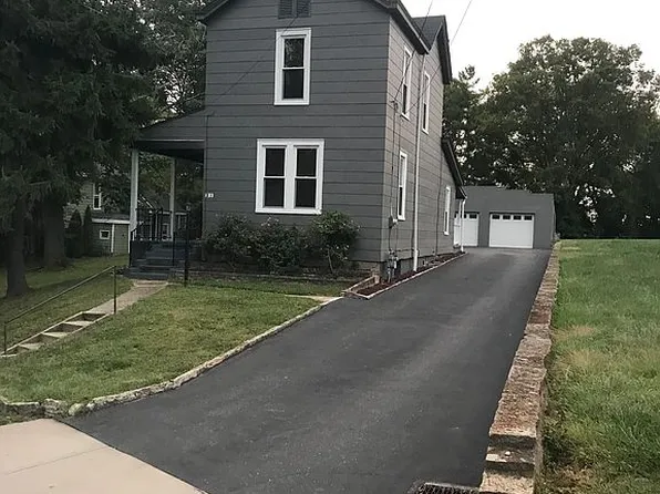 31 Harrison Ave, Cleves, OH 45002