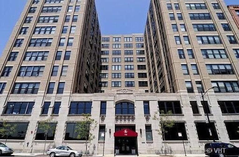 1st image of 728 W Jackson Blvd APT 318