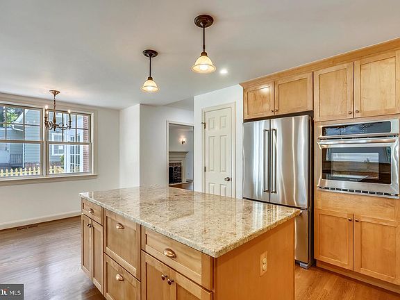 5th image of 8911 Kensington Pkwy