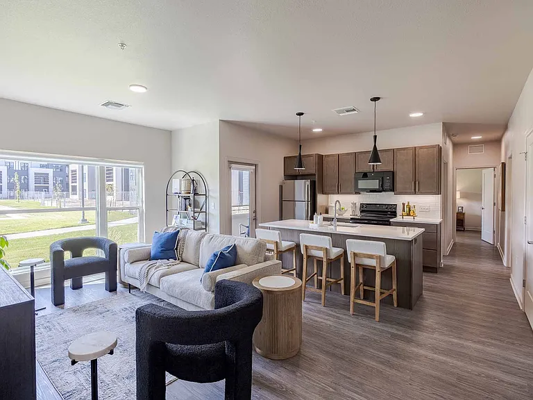 Ovation Apartments — Photo 16