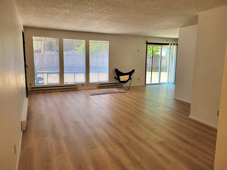 5209 Beach Dr #A — Photo 10