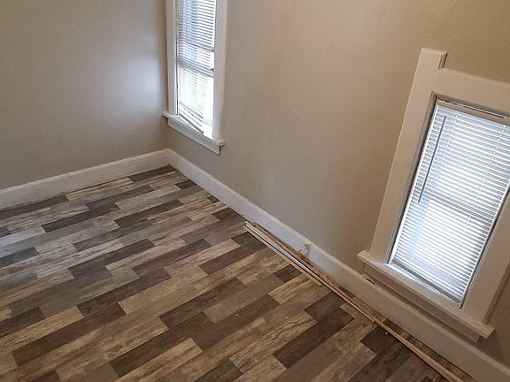 5th image of 2648 N Holton St