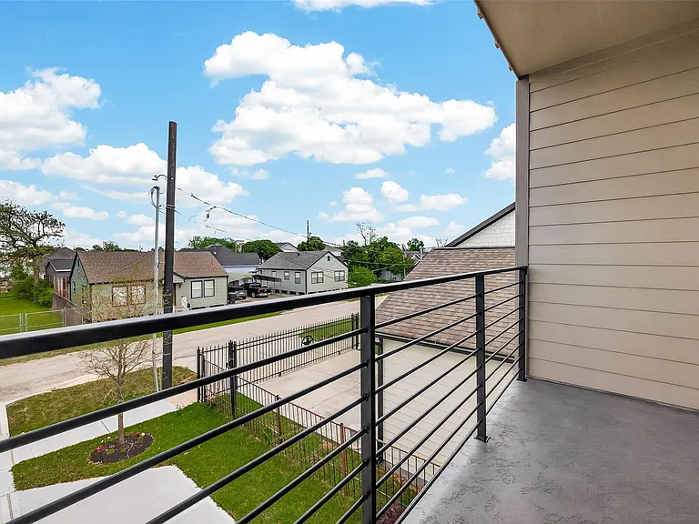 3514 Runnels St #B — Photo 15