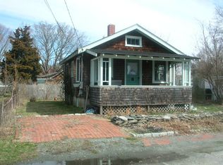 4 Swinburne St, Jamestown, RI 02835