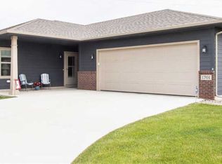 1701 S Foss Ave, Sioux Falls, SD 57110