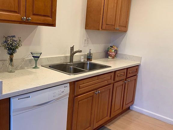 3rd image of 2053 Town And Country Ln APT 2