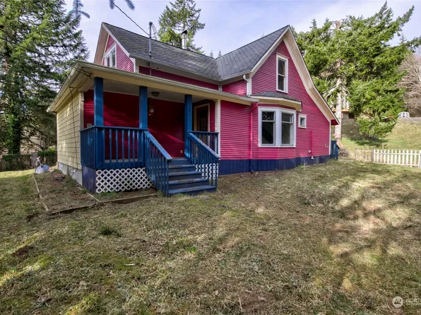 803 Lake Sylvia Road, Montesano, WA 98563