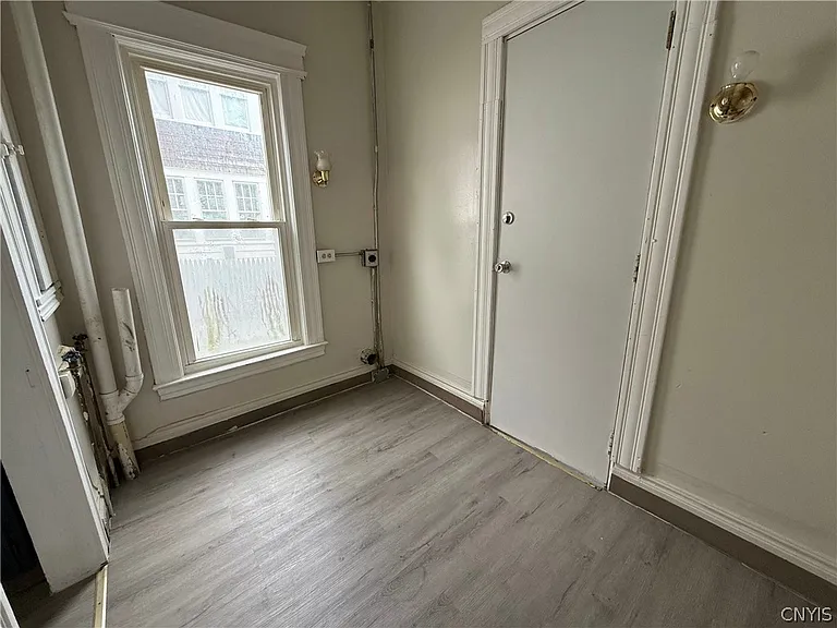 367 Furman St #1 — Photo 13
