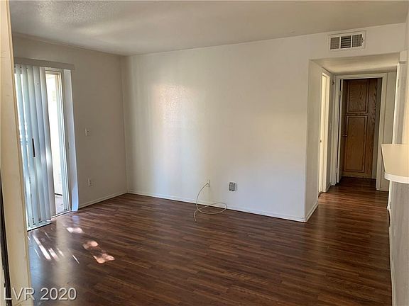 3rd image of 3160 Tarpon Dr Unit 201