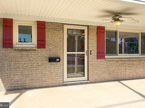 3rd image of 11 Mayfield St