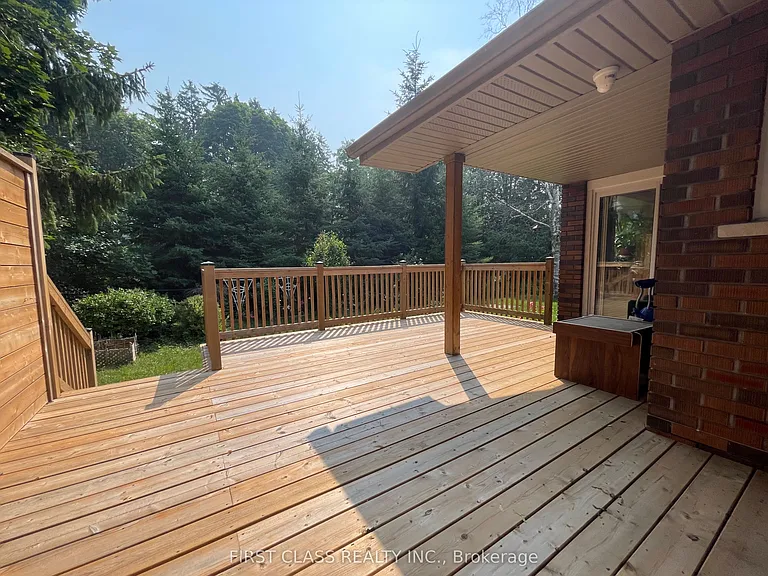 251 Scott Ave — Photo 29