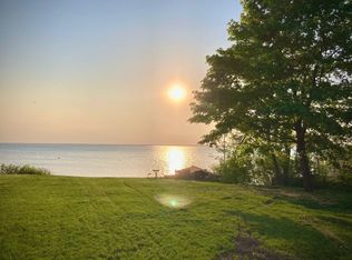 N6601 Harrison Rd, Hilbert, WI 54129