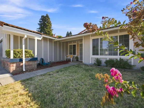 2887 Azevedo Dr, Sacramento, CA 95833
